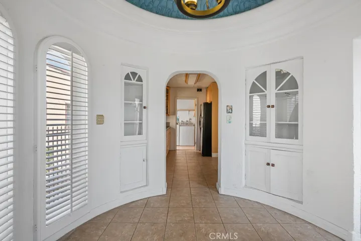 2822 Somerset Drive, Los Angeles, California 90016