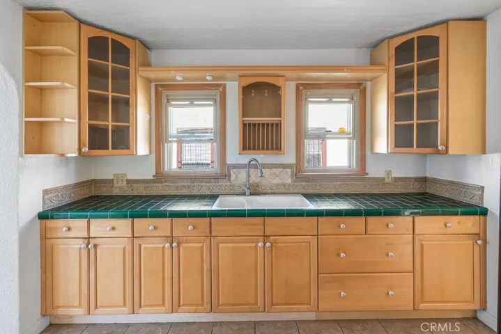 2822 Somerset Drive, Los Angeles, California 90016