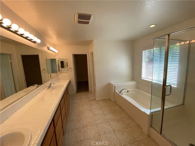 10999 Everygreen Loop, Corona, California 92883