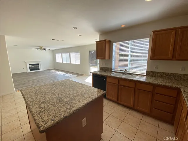 10999 Everygreen Loop, Corona, California 92883
