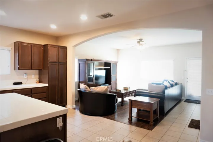 11603 Luna Road, Victorville, California 92392