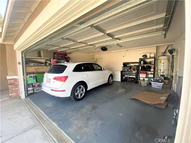 11603 Luna Road, Victorville, California 92392
