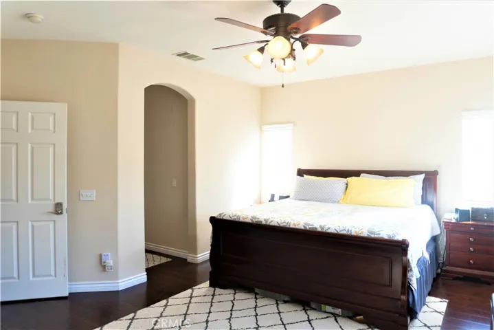 11603 Luna Road, Victorville, California 92392