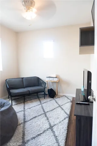 11603 Luna Road, Victorville, California 92392
