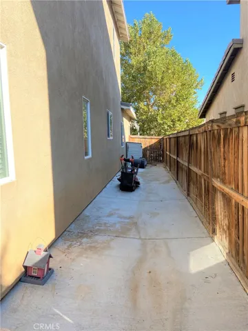 11603 Luna Road, Victorville, California 92392