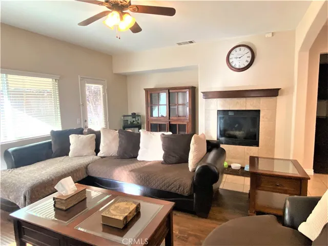 11603 Luna Road, Victorville, California 92392