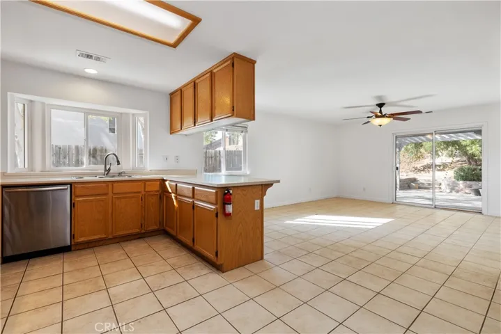 1803 Carino Court, Paso Robles, California 93446