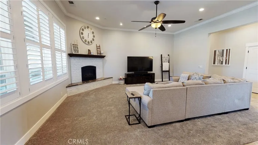 Living Rm