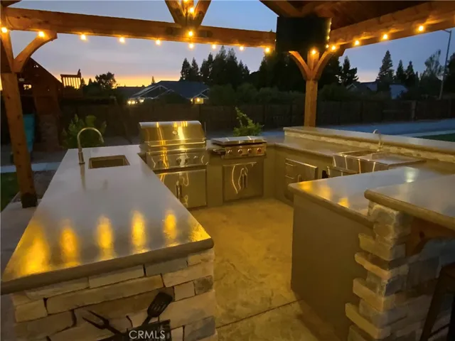 out door kitchen