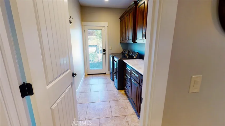 Laundry Rm
