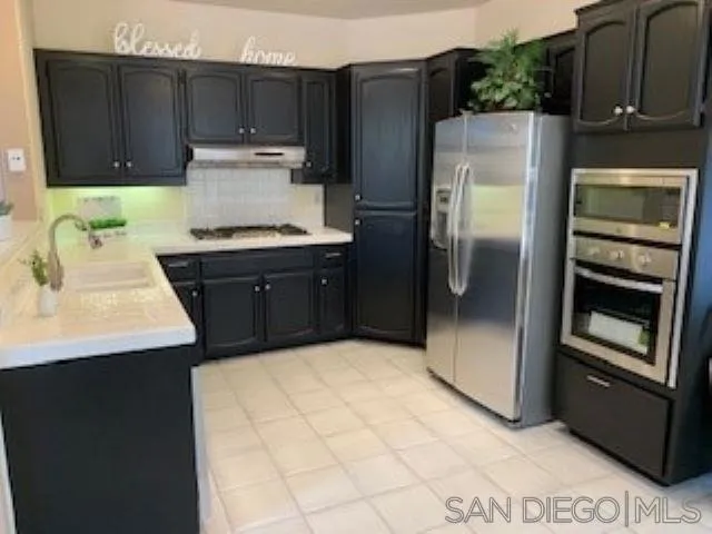 2390 Fairway Oaks Dr, Chula Vista, California 91915