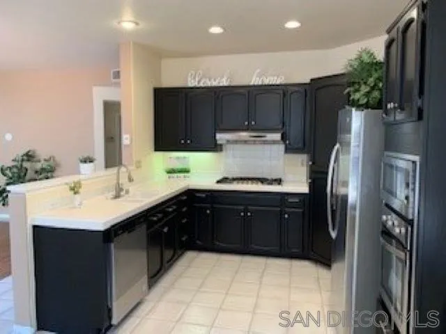 2390 Fairway Oaks Dr, Chula Vista, California 91915