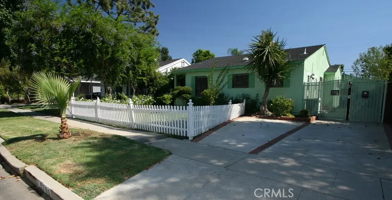 5706 Bevis Avenue, Sherman Oaks, California 91411