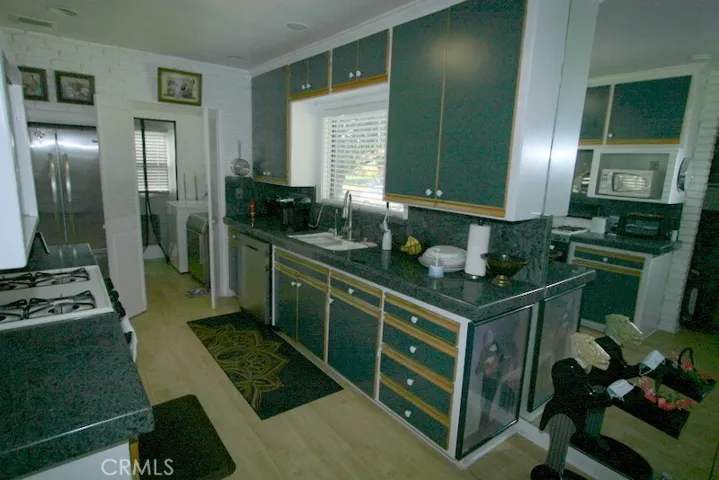 5706 Bevis Avenue, Sherman Oaks, California 91411