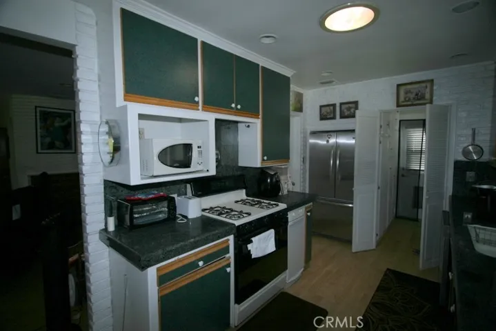5706 Bevis Avenue, Sherman Oaks, California 91411