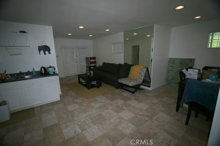 5706 Bevis Avenue, Sherman Oaks, California 91411