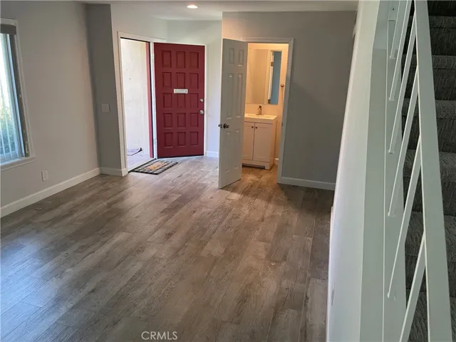 17101 Los Modelos Street, Fountain Valley, California 92708