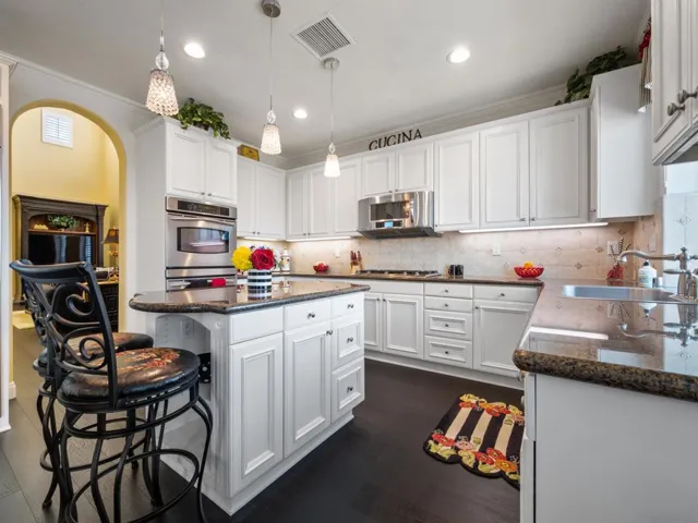 27751 Country Lane Road, Laguna Niguel, California 92677