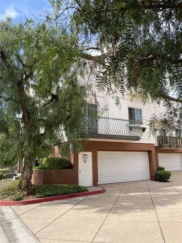 12725 Trent Jones Ln, Tustin, California 92782