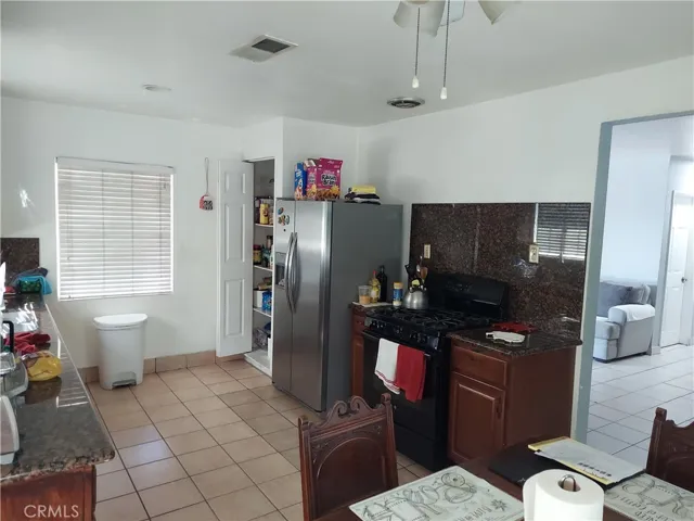 9875 Del Mar Avenue, Montclair, California 91763