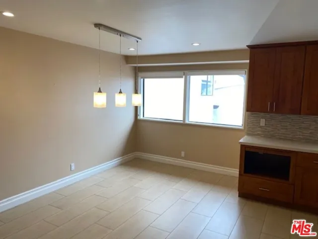 1669 Michael Lane, Pacific Palisades, California 90272