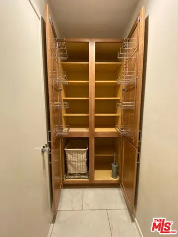 1669 Michael Lane, Pacific Palisades, California 90272