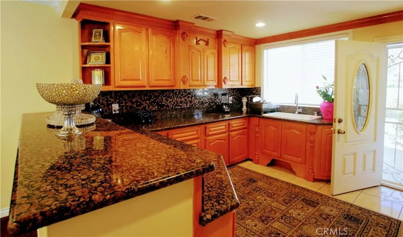 4242 W 133rd Street, Hawthorne, California 90250