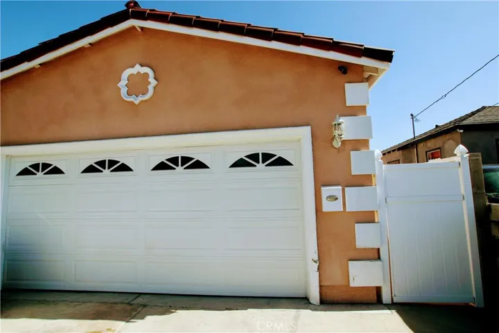 4242 W 133rd Street, Hawthorne, California 90250