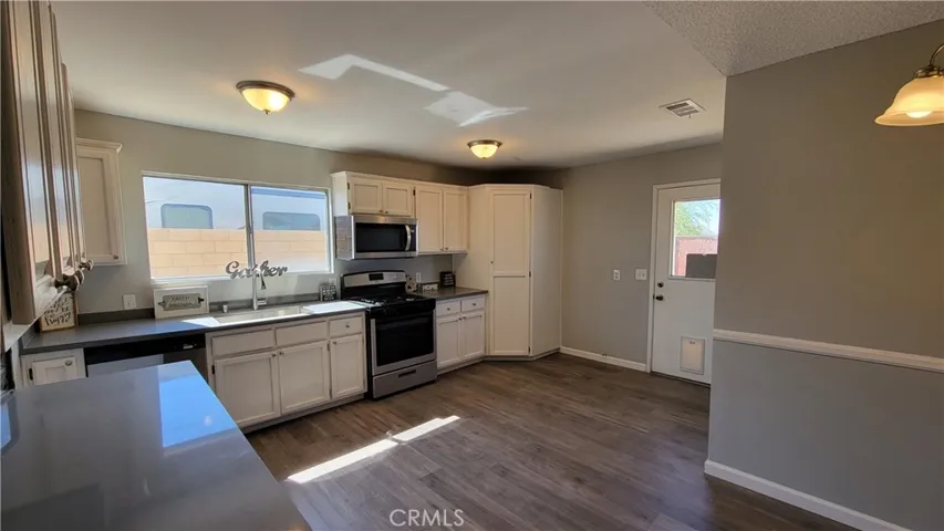 19625 81st Street, California City, California 93505