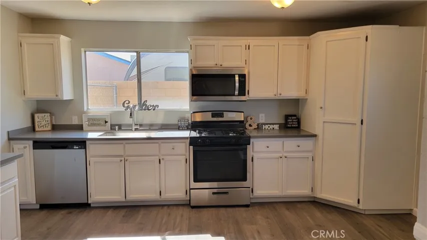 19625 81st Street, California City, California 93505