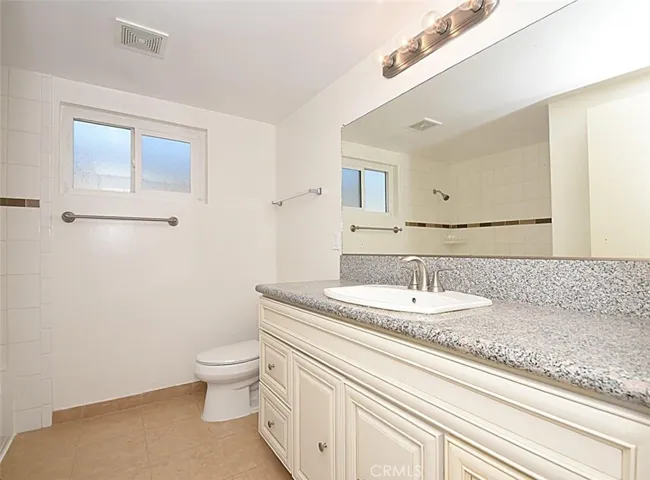 21023 Donora Avenue A, Torrance, California 90503