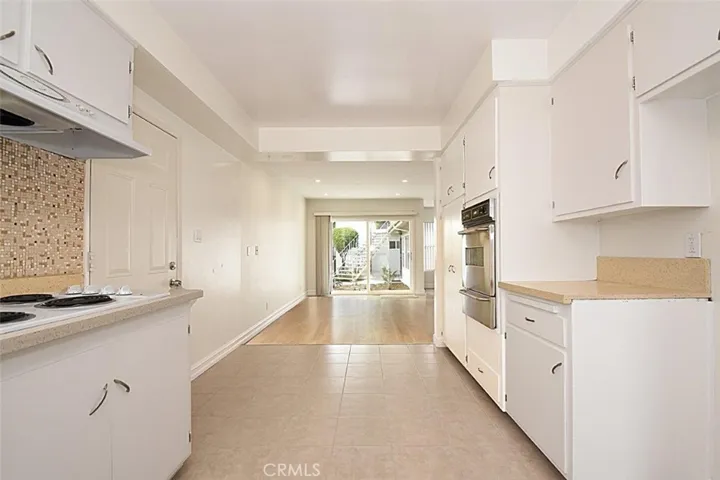 21023 Donora Avenue A, Torrance, California 90503