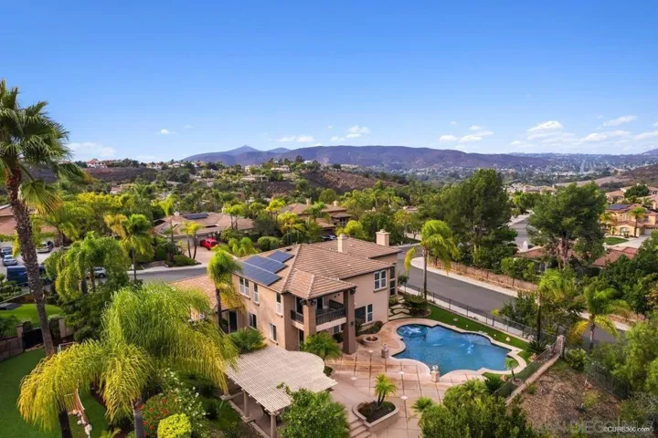 11727 Creek Bluff Dr, Poway, California 92064