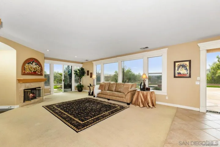 11727 Creek Bluff Dr, Poway, California 92064