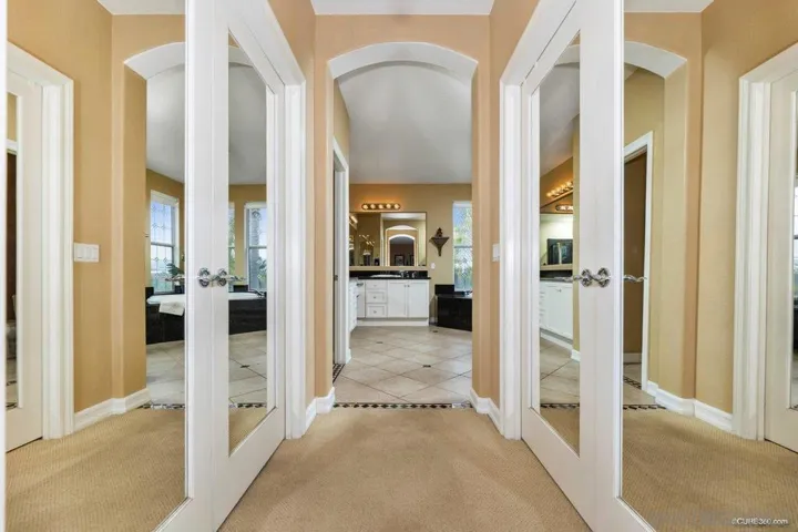 11727 Creek Bluff Dr, Poway, California 92064