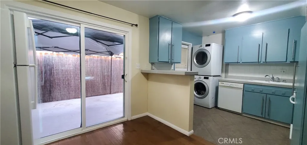 17045 Roscoe Boulevard 2, Northridge, California 91325