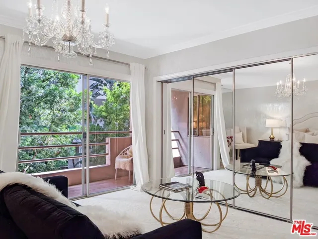 1131 Alta Loma Road 605, West Hollywood, California 90069