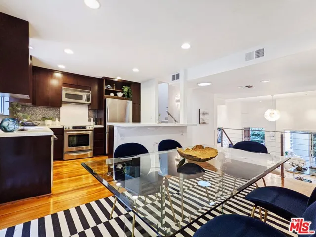1131 Alta Loma Road 605, West Hollywood, California 90069