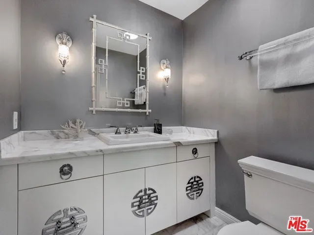 1131 Alta Loma Road 605, West Hollywood, California 90069