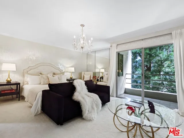 1131 Alta Loma Road 605, West Hollywood, California 90069