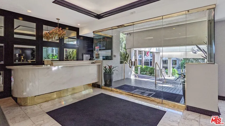 1131 Alta Loma Road 605, West Hollywood, California 90069