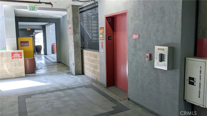 Elevator for residents (separate service elevator available)