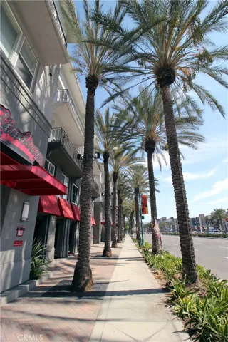 Front of the community (right)