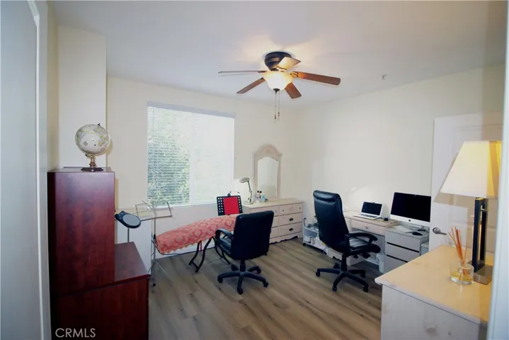 Primary/ensuite bedroom (current used as home office)