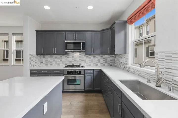 212 Sullivan Way, Hayward, California 94541