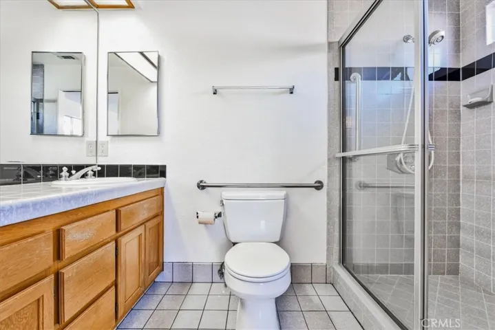 Primary bedroom Bathroom