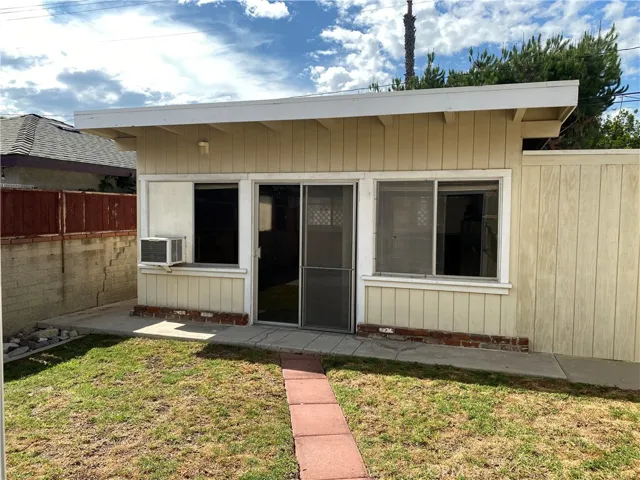 Back detached structure/room