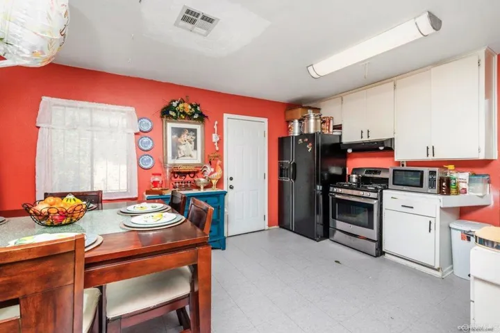 28767 Lodge Drive, Menifee, California 92587