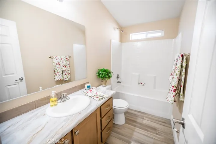 15980 Grand Avenue M-27, Lake Elsinore, California 92530