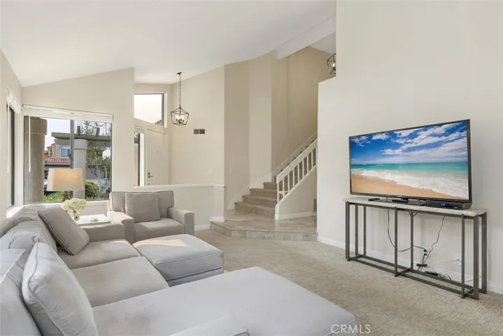 6 Santa Catrina, Rancho Santa Margarita, California 92688